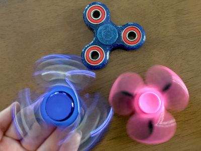 Fidget spinner najpopularniejszy gadżet Fidget spinner najpopularniejszy gadżet